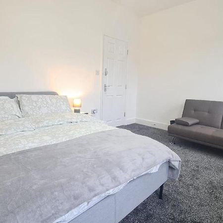 Spacious Private Room In Manor Park London Exterior photo